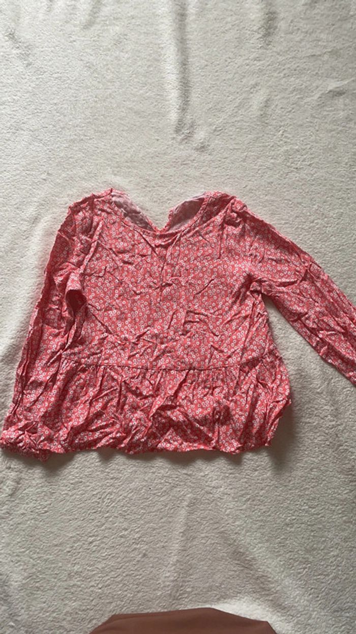 Haut manche longue fleuri