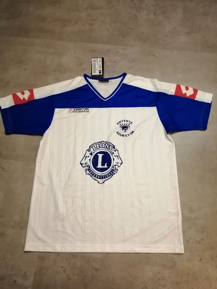 T shirt blanc et bleu Taille XL Lotto