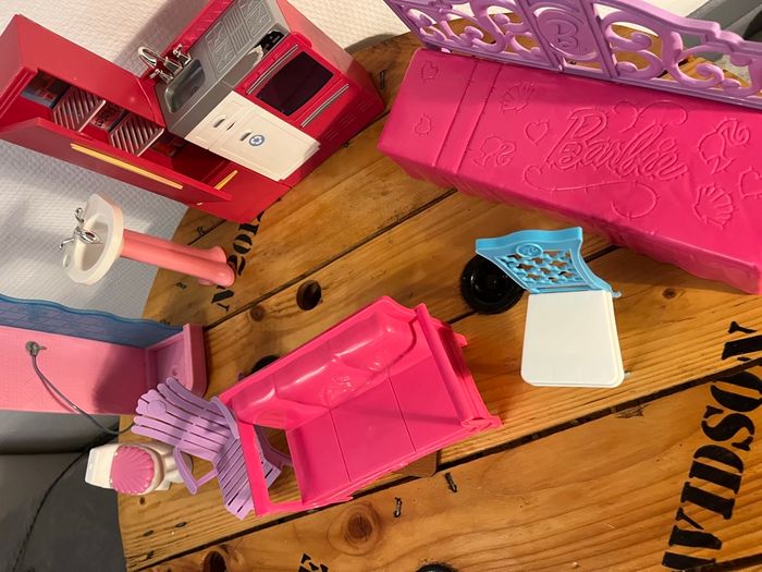 Lot meubles barbie - photo numéro 5