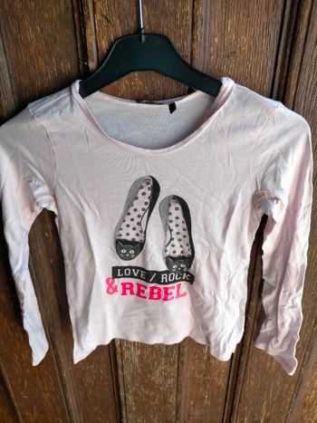 Très joli tee shirt IKKs 8 ans