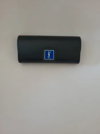 Boîtier lunettes Yves Saint Laurent