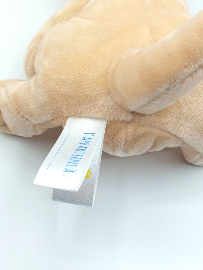 Peluche doudou kangourou beige ARTHUR ET LOLA blanc motif arc-en-ciel 22 cm état neuf - photo numéro 4