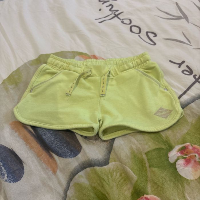Petit short