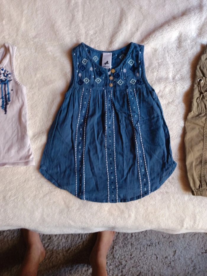 Lot de 3 vêtements fille taille 4a - photo numéro 4