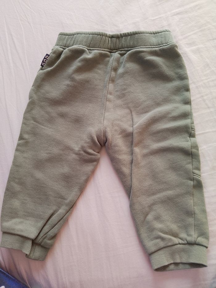 Lot pantalons petits cailloux 23 mois - photo numéro 4