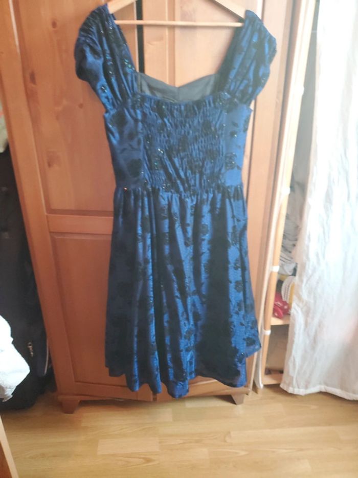 Robe à fleurs velours et paillettes - photo numéro 5