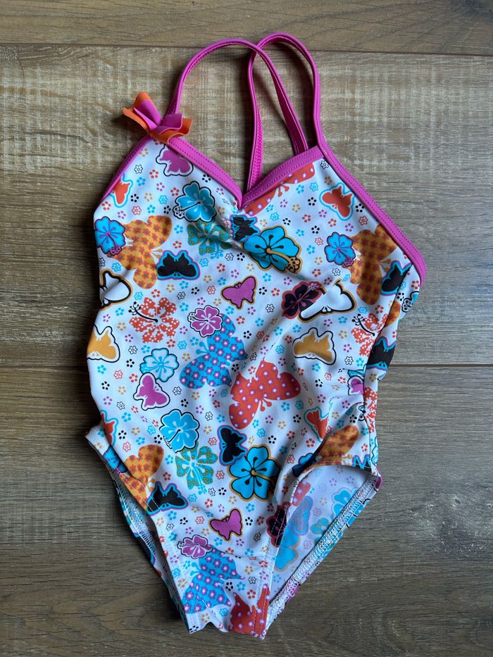 1 maillot de bain fille