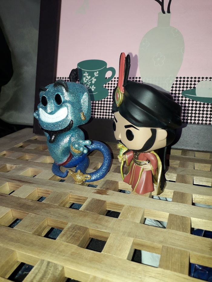 Lot de 2 Funko Pop Disney : Jafar The Royal Vizier #542 , Genie With Lamp Diamond Collection #476 - photo numéro 2