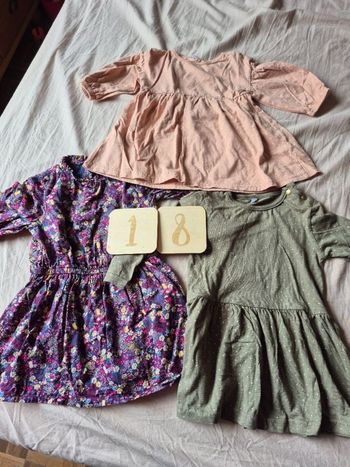 Lot 3 robes 18mois