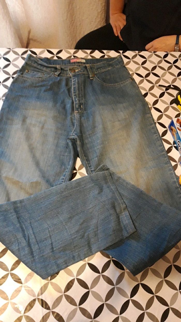 Jeans t 38 - photo numéro 2