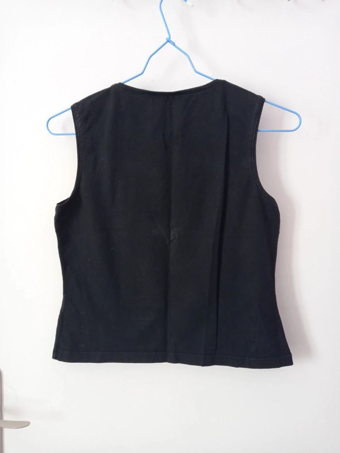 Haut noir - photo numéro 3