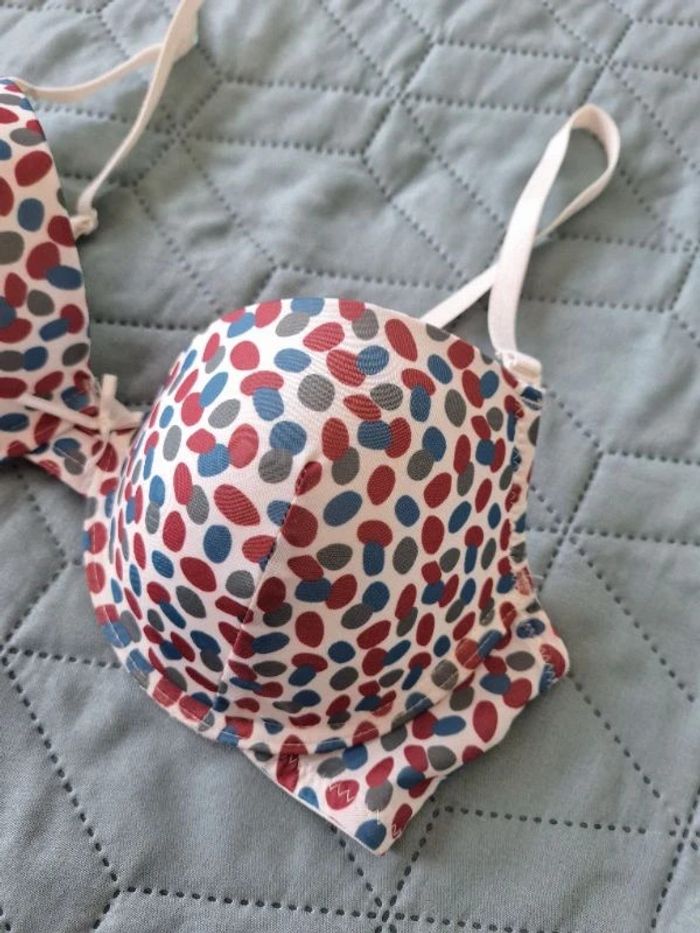 soutien-gorge taille 95 C - photo numéro 4