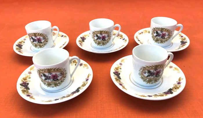 5 Tasses / Soucoupes à café Limoges Porcelaine BM Porcelaine Française - photo numéro 2