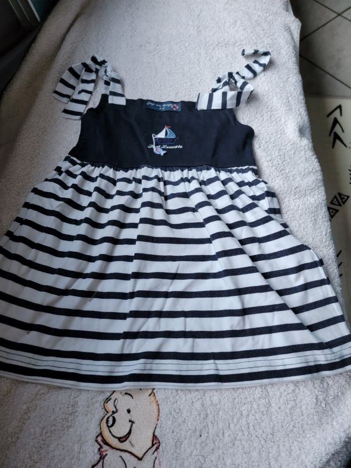 Lot de 3 robes fille 5 ans - photo numéro 2