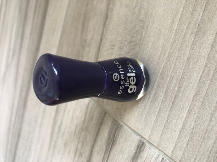 Vernis à ongles, Essence