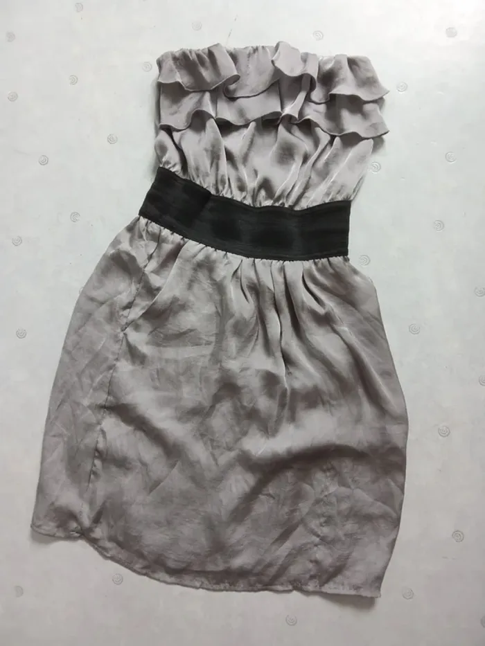 Robe Naf Naf cintrée 🔸 T 36 🔄 - photo numéro 3