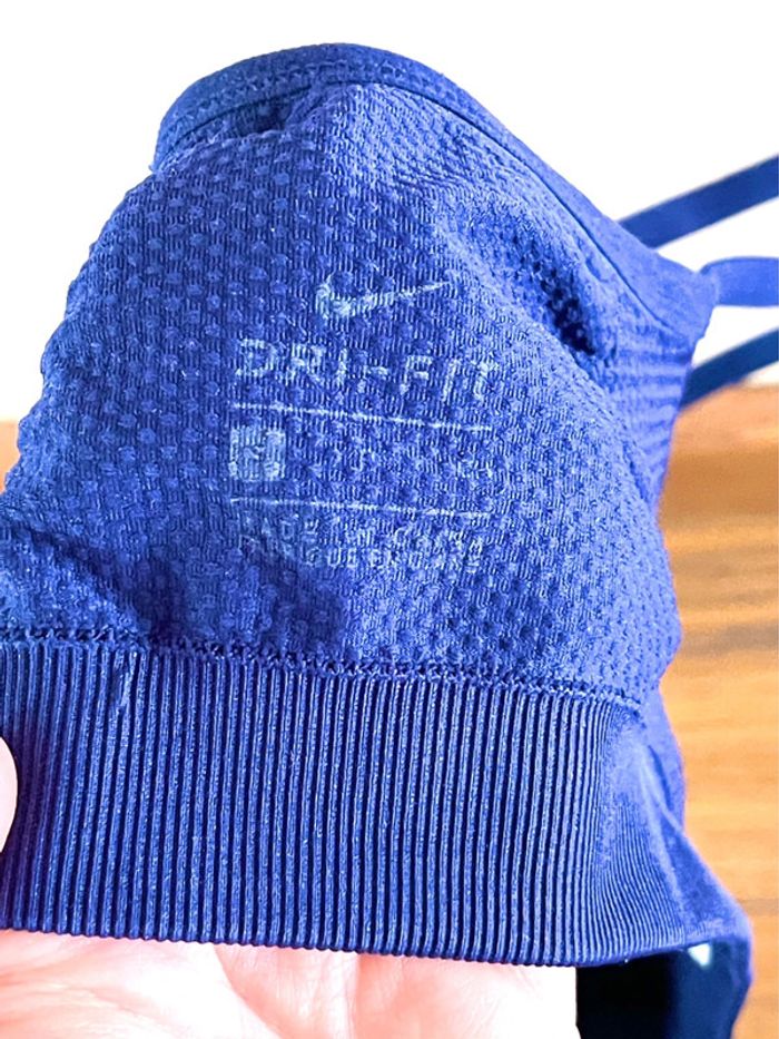 Ensemble Sportif brassière Nike et short adidas meme coloris bleu - photo numéro 17