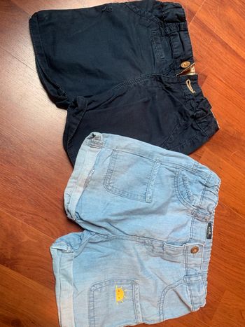Lot 2 shorts kiabi 2 ans