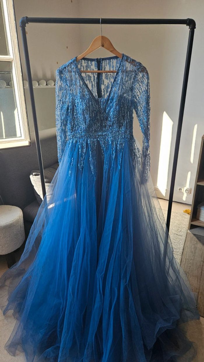 Robe bleue - photo numéro 2