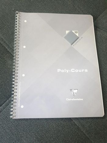 Neuf cahier poly cours 180 pages marque Clairefontaine