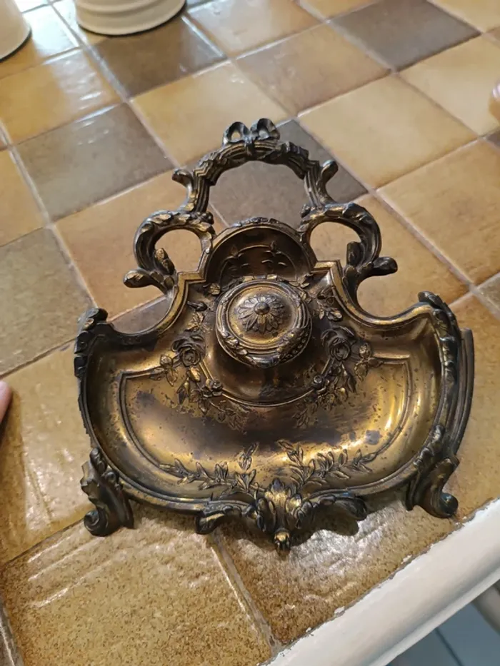 Encrier laiton bronze métal doré vintage ancien