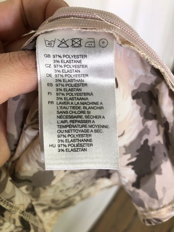 Blouse col rond motifs fleurs taupe et marron H&M manches courtes taille 38 comme neuve - photo numéro 16
