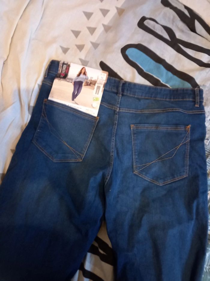 Jean taille 54 - photo numéro 3
