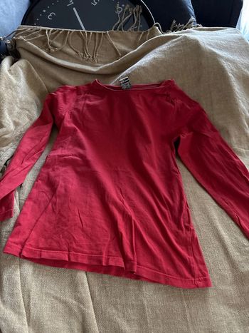 Haut rouge