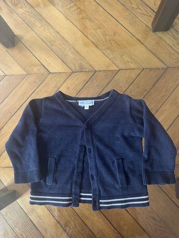 Gilet col V Jacadi mixte