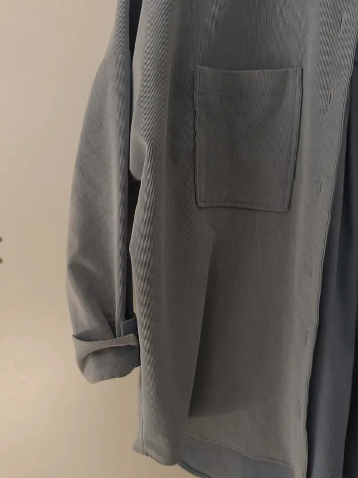 Chemise Bershka bleu ciel en velours - photo numéro 5