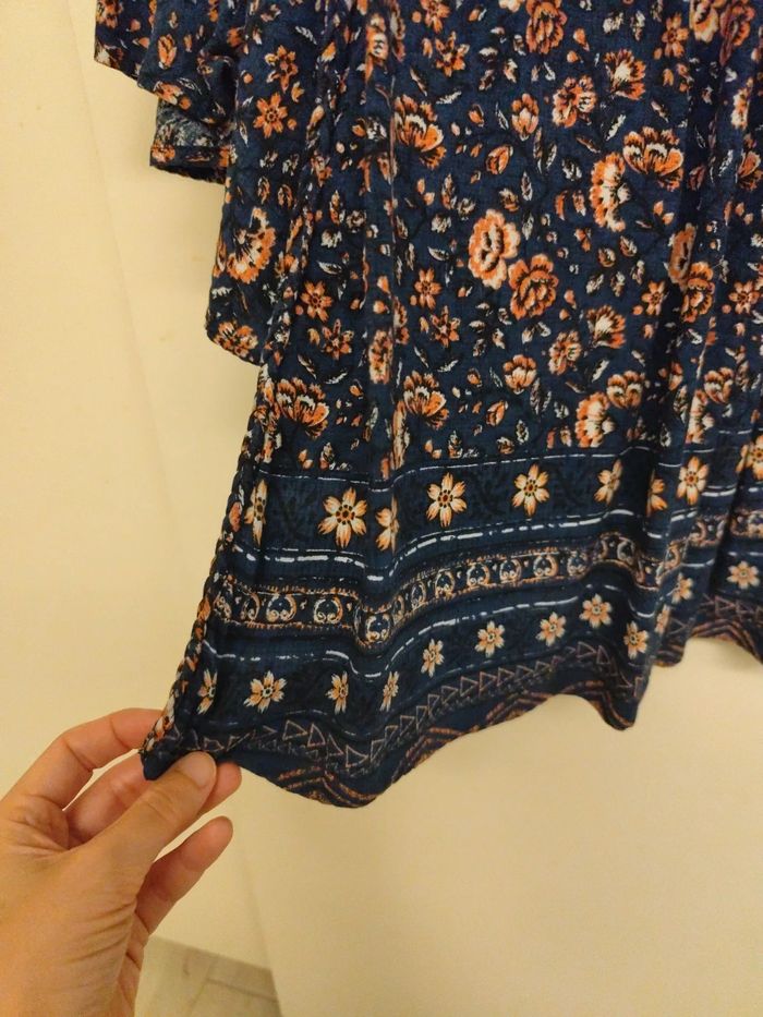 Blouse évasée à fleurs bleu marine/rose – Boho - photo numéro 2