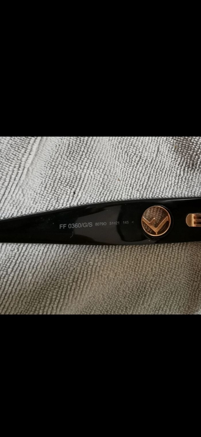 Lunettes de soleil FENDI - photo numéro 9