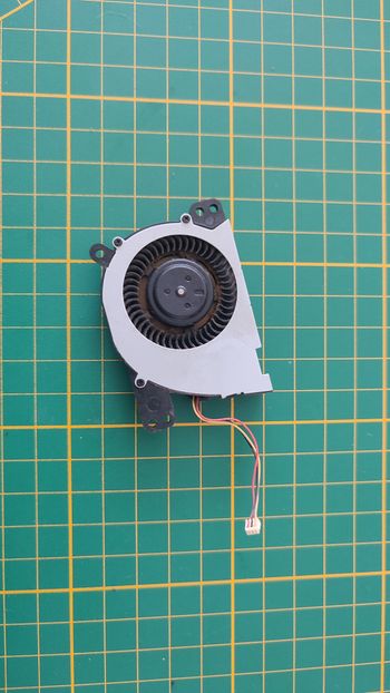 Ventilateur interne BFB0412HHA pièce détachée console de jeux Sony Playstation 2 Ps2 slim SCPH-75004