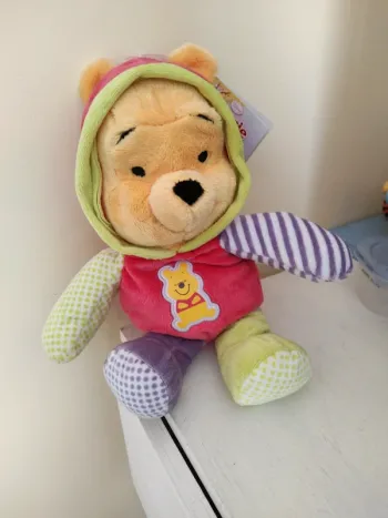 Winnie en pyjama multicolore