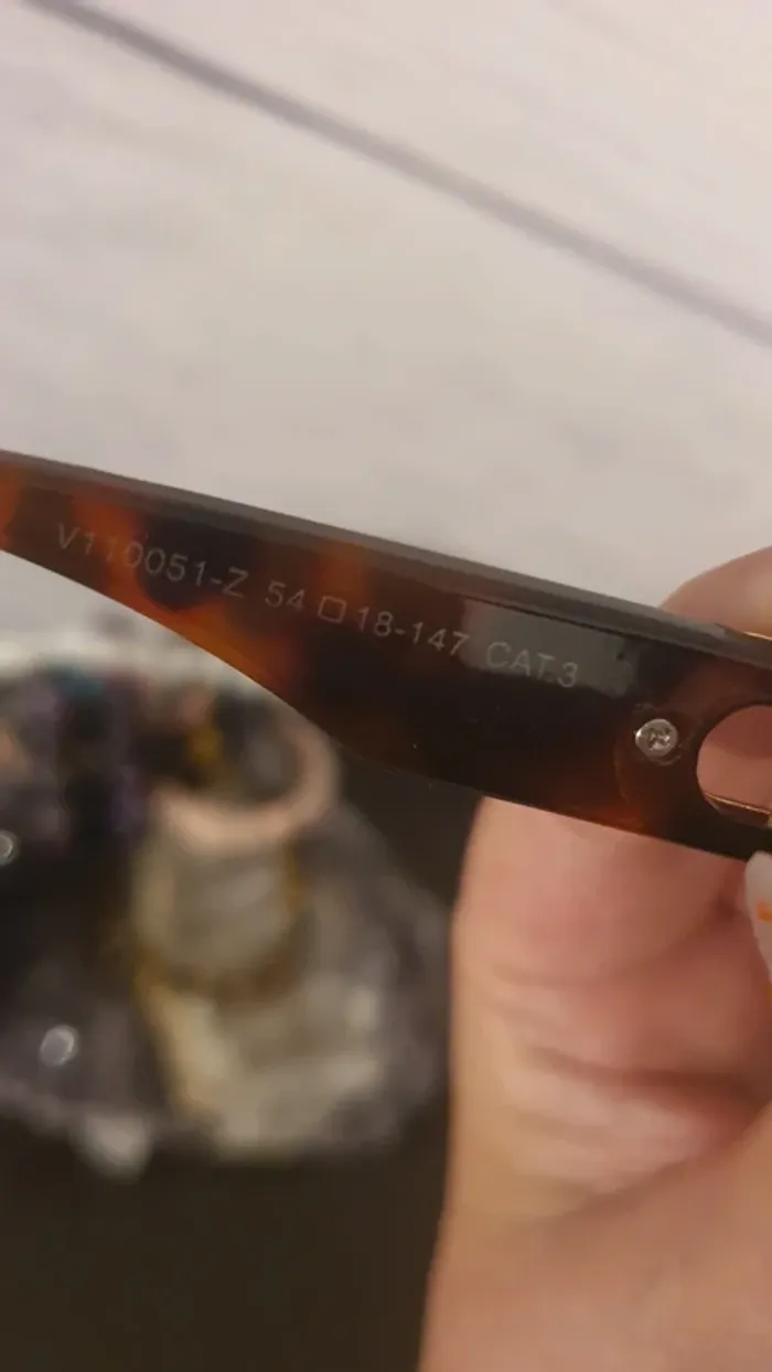 Lunette de soleil - photo numéro 5