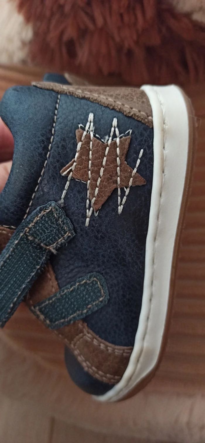 Chaussure garçon taille 18 - photo numéro 13