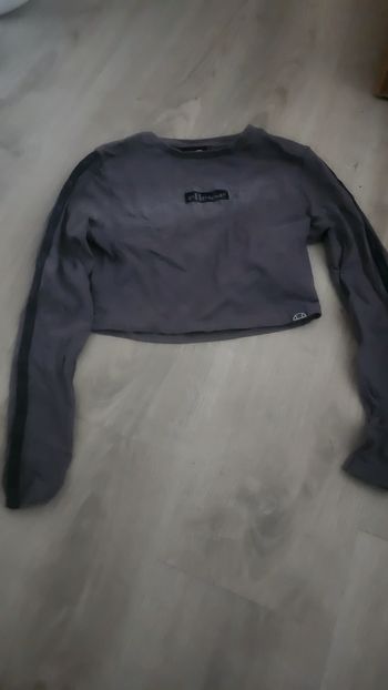Pull court ellesse