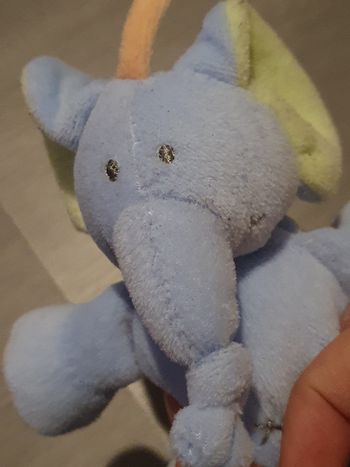 Petite peluche éléphant