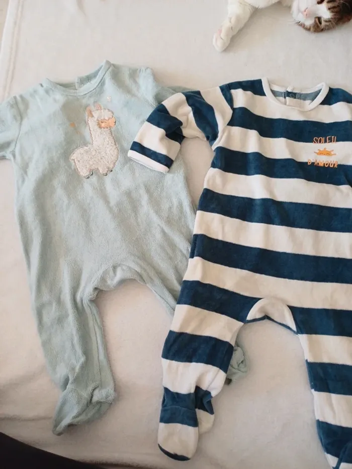 Lot 6 pyjamas velours 9 mois - photo numéro 4