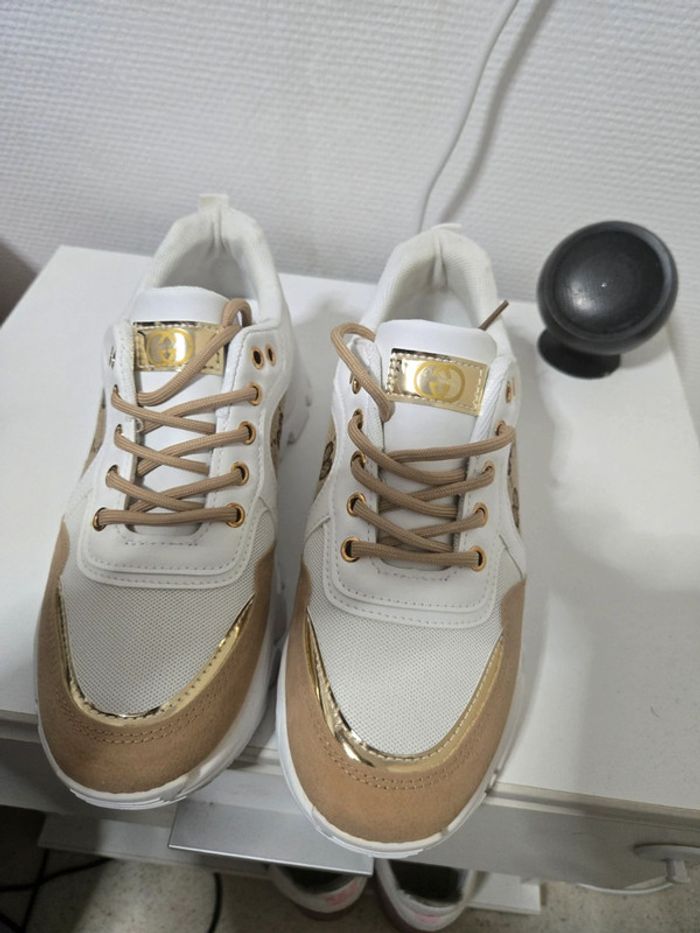 Basket neuve camel blanche doré - photo numéro 3
