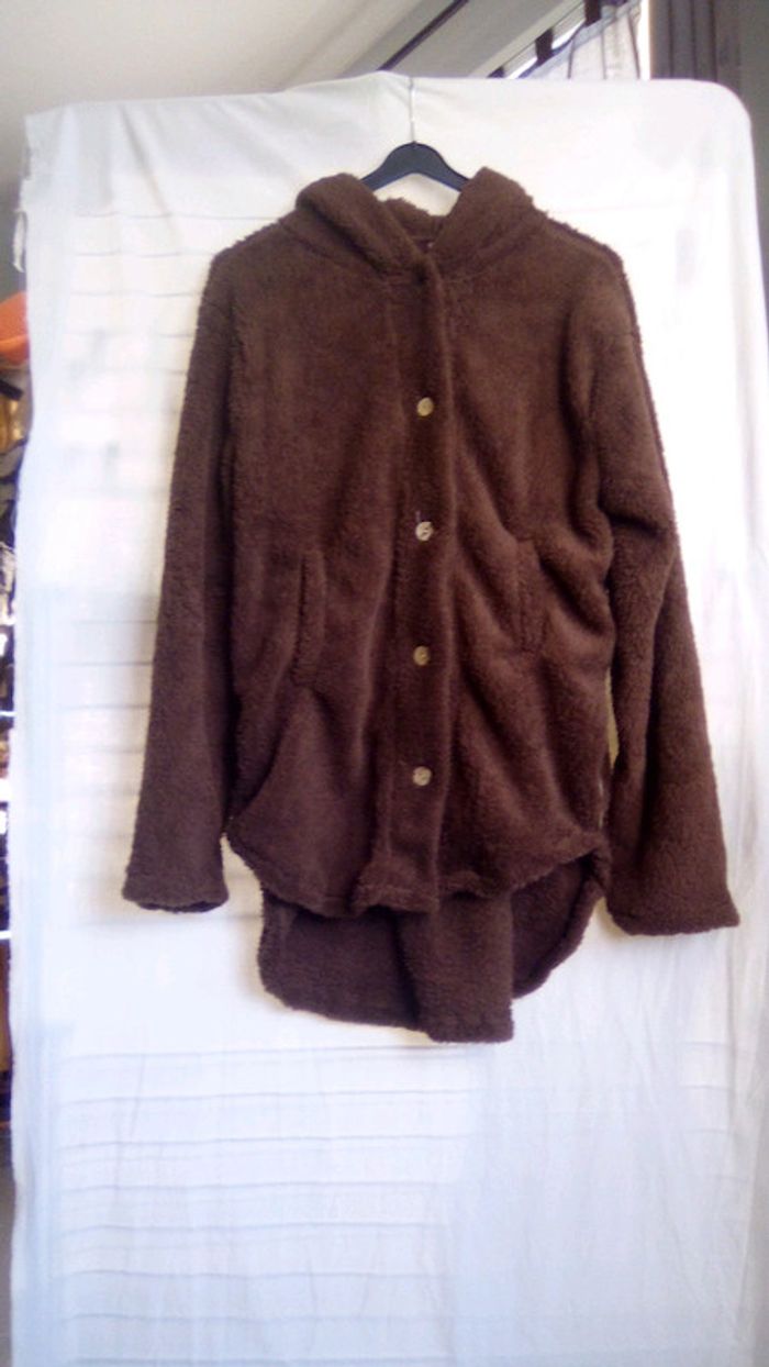 Gilet chocolat à capuche neuf - photo numéro 3