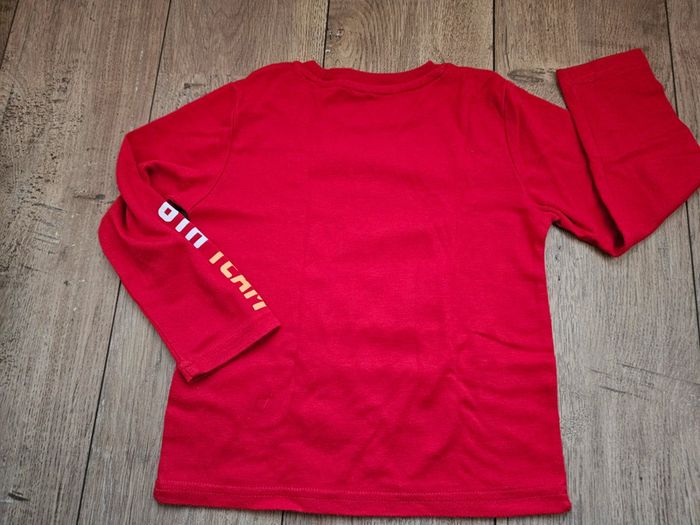 T.shirt manches longues rouge 5 ans - photo numéro 5