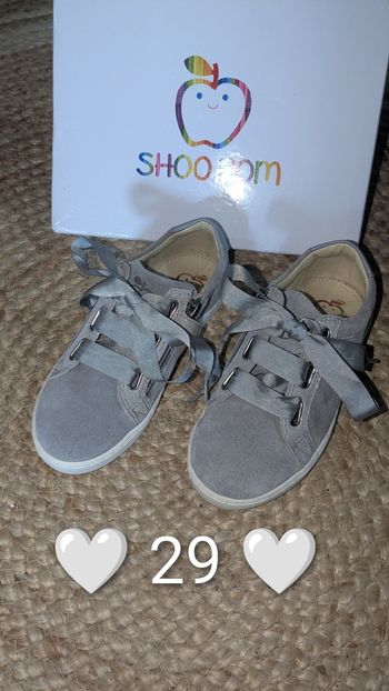 Chaussures fille shoo pom neuves pointure 29