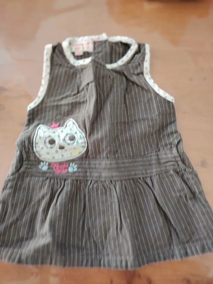 Robe chat