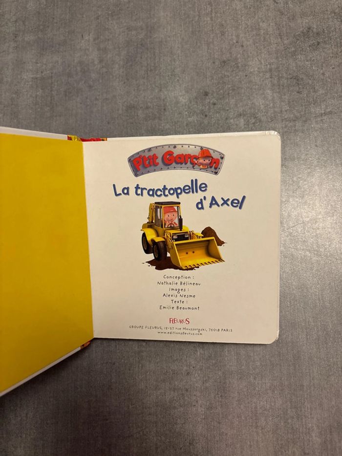 Livre, petit garçon la tractopelle d Axel - photo numéro 2