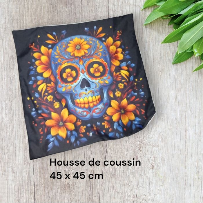 Housse de coussin gothique tête de mort