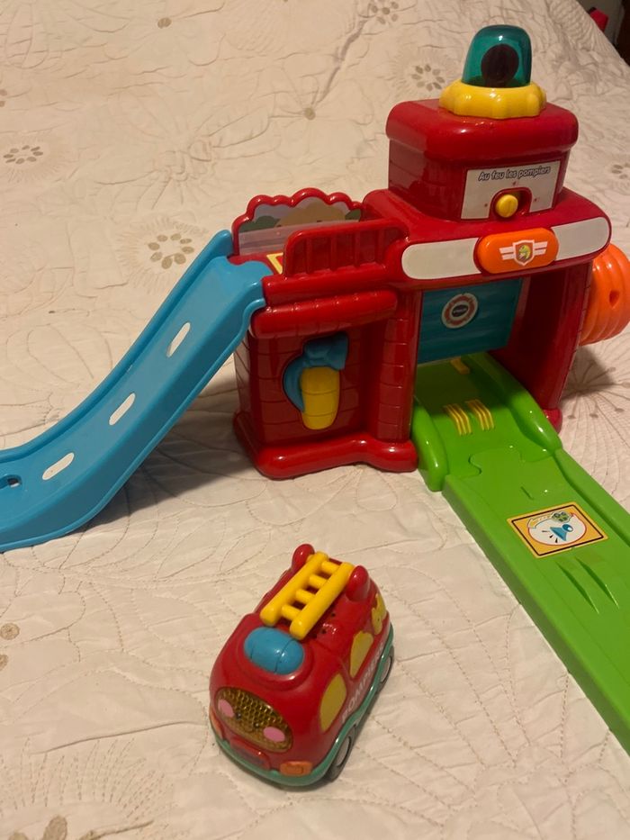 Au feu les pompiers tut tut bolides - photo numéro 2