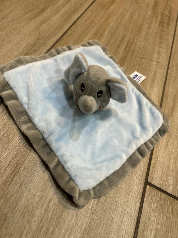 Doudou éléphant Sandy