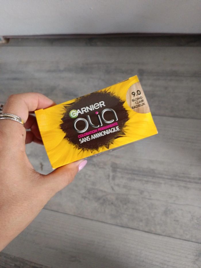 Garnier olia 9.0 blond clair radieux - photo numéro 2
