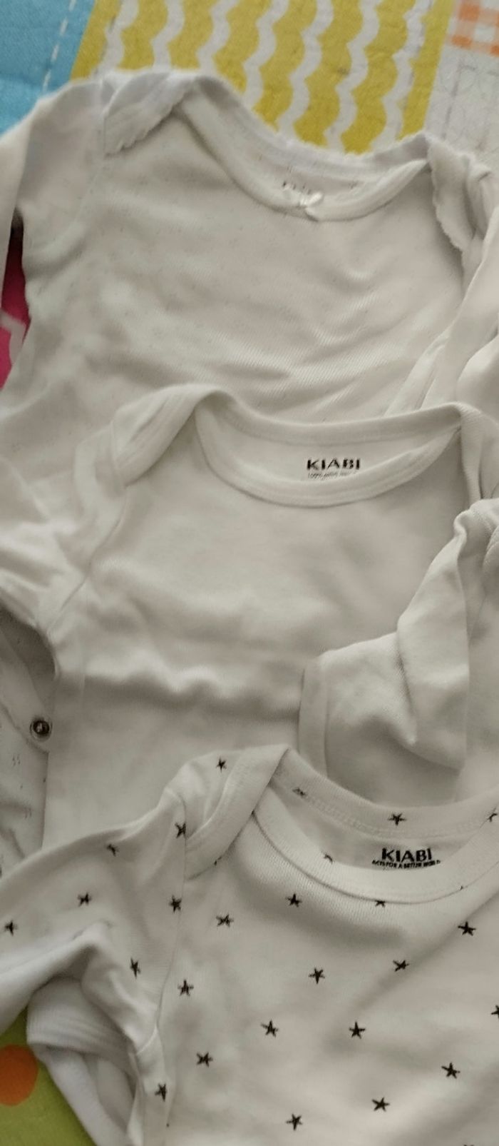 Bodies bébé - photo numéro 2